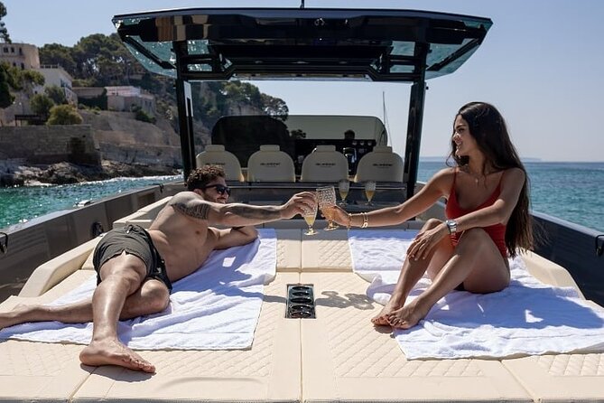 Private 5-Hour Cruise on Brand-New Luxury Yacht in Mykonos (Para Voce) - Visiting Rhenia Island: Secluded Waters and Crystal Clarity