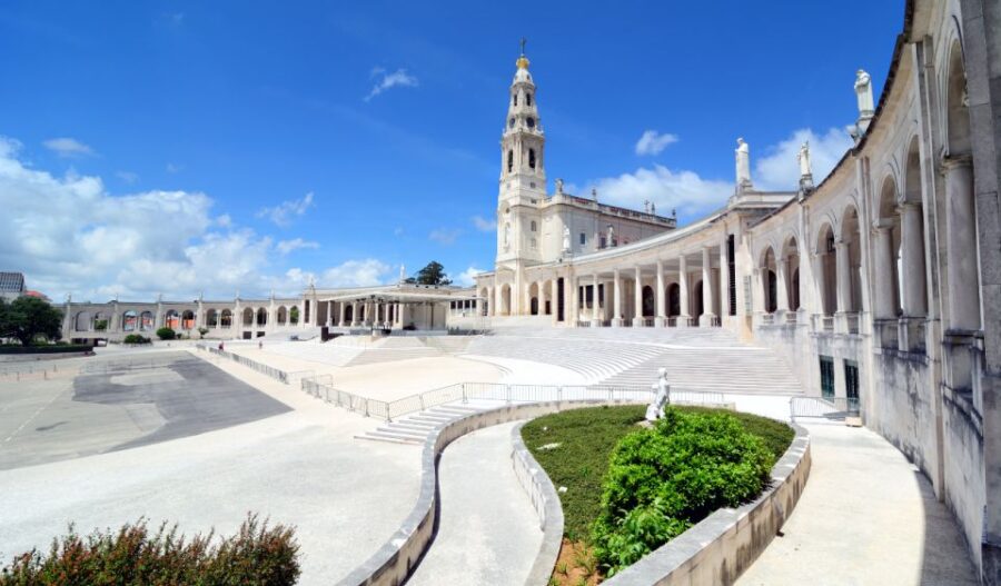 Private 6-hour tour of Fatima from Porto with Hotel pick up - Convenient Hotel Pickup and Private Transportation in Porto
