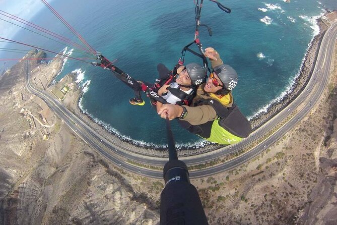 Private Activity Paragliding Flight in Gran Canaria - Meet at LÁSER Las Palmas de Gran Canaria for the Flight