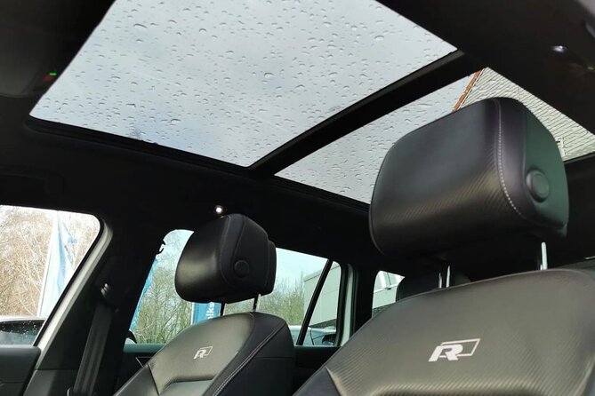 Private Airport and City Transfer in Panoramic Roof Station Wagon - Convenient Pickup Locations and Clear Instructions