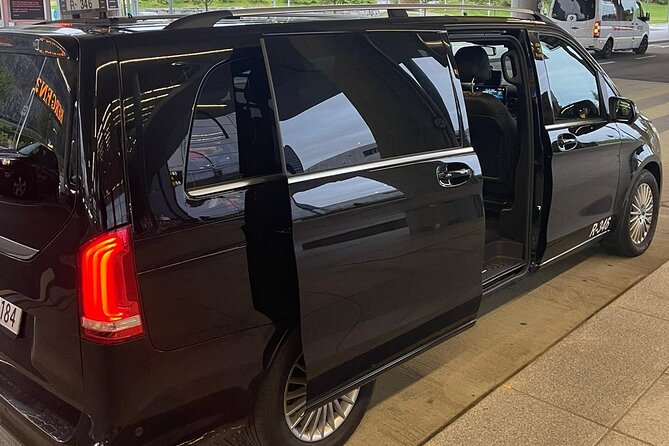 Private Airport Transfer From Bergen Airport or Hotels in Bergen - Luxurious Meet & Greet Experience