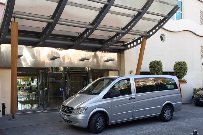 Private airport transfer to Funchal 8 people more return - Starting Point: Madeira Airport for All Hotels in Funchal