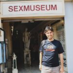 Private Amsterdam Red Light District and Coffee Shop Tour with Expert Guide - Discovering the Oude Kerk and Other Historic Landmarks