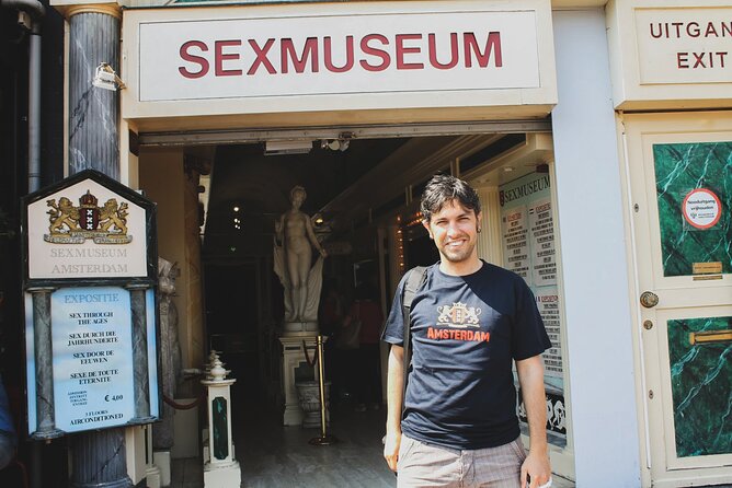 Private Amsterdam Red Light District and Coffee Shop Tour with Expert Guide - Discovering the Oude Kerk and Other Historic Landmarks