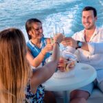 Private Arcachon Full-Day tour, from Bordeaux - Sampling Oysters and White Wine at Rue du Port de Larros