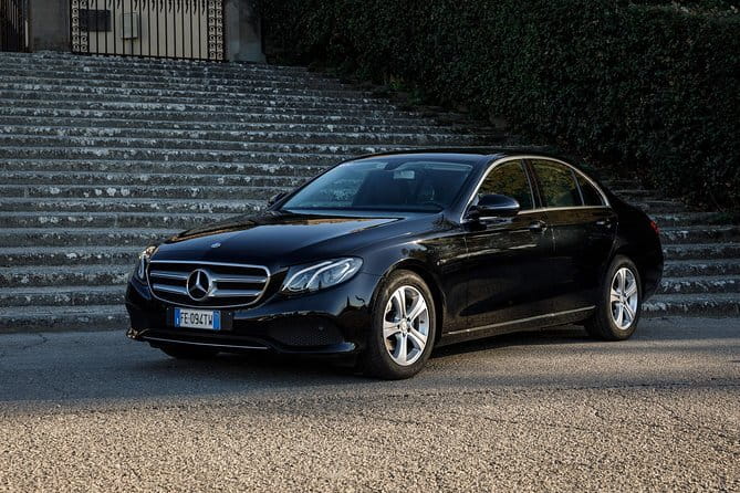 Private Arrival Transfer: Florence Train Station - From Florence Train Station to Your Hotel: Convenient Meeting Points