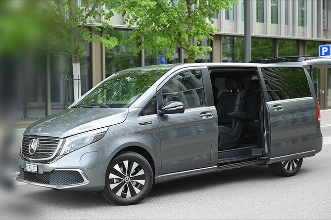Private Arrival Transfer: from Zurich Airport to Flims - Comfortable and Well-Equipped Vehicles for a Stress-Free Ride