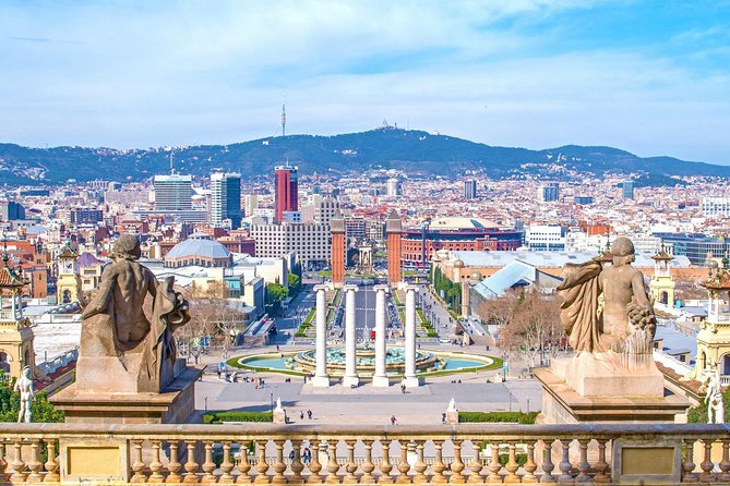 Private Barcelona Highlights Tour with Hotel pick-up - Discover Barcelona’s Waterfront and the Gothic Old Town