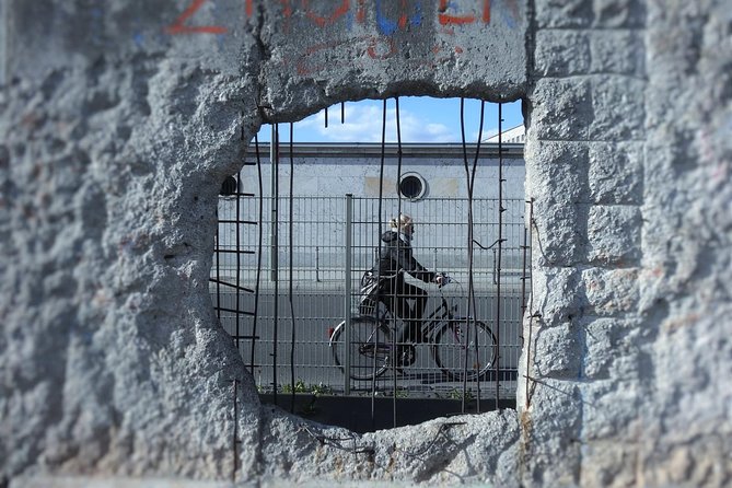 PRIVATE BEHIND THE BERLIN WALL and COLD WAR BERLIN TOUR - Guides and Review Highlights