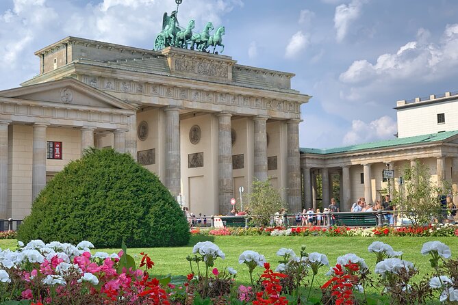 Private Berlin Custom Half-Day Tour with Private Driver and Guide - Visiting the Reichstag and the Berlin Wall Memorial