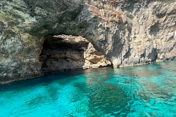 Private Boat Charter: Gozo, Comino, Blue Lagoon, Crysral Lagoon - Exploring Blue Lagoon’s Turquoise Waters