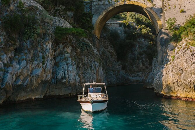 Private Boat Excursion to the Amalfi Coast - Exploring the Amalfi Coast’s Iconic Stops
