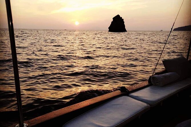 Private Boat Tour at Sunset to the Faraglioni of Lipari - Exploring the Faraglioni di Lipari at Sunset