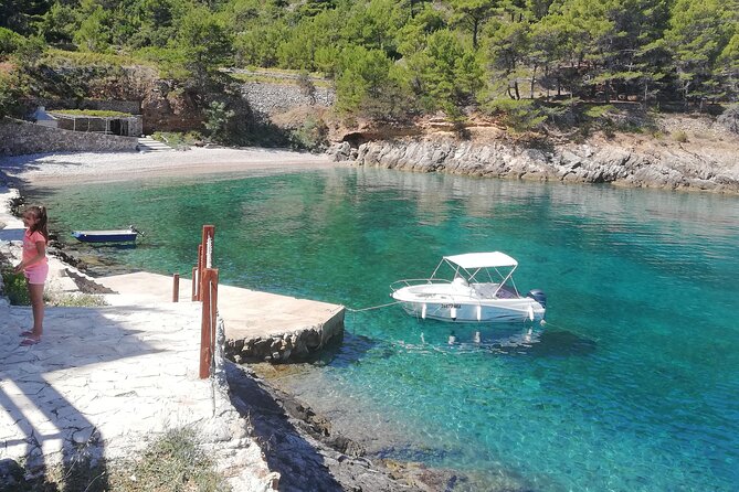Private Boat Tour of Croatia - Secluded Beaches and the Charm of Vela Stiniva