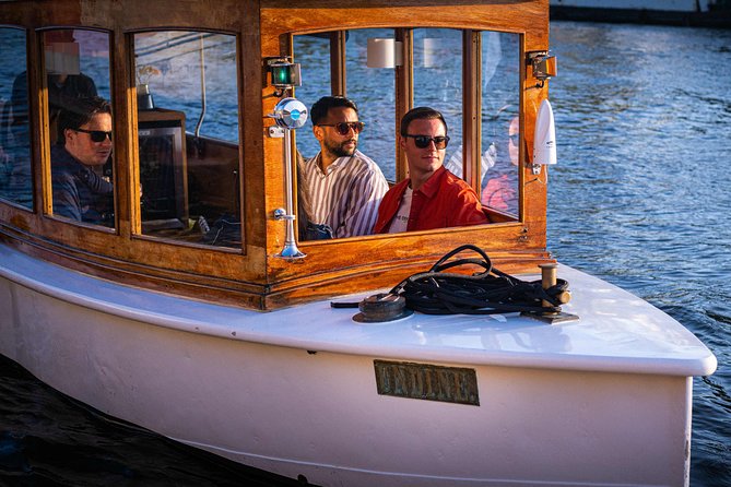 Private Boat Tours Amsterdam & welcome drink Amsterdam canals - Exploring Amsterdam’s Landmarks from the Water