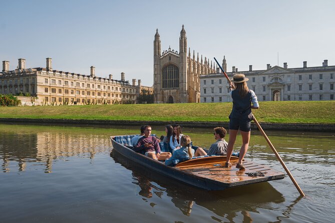 Private | Cambridge University Punting Tour - Iconic Bridges and Their Stories