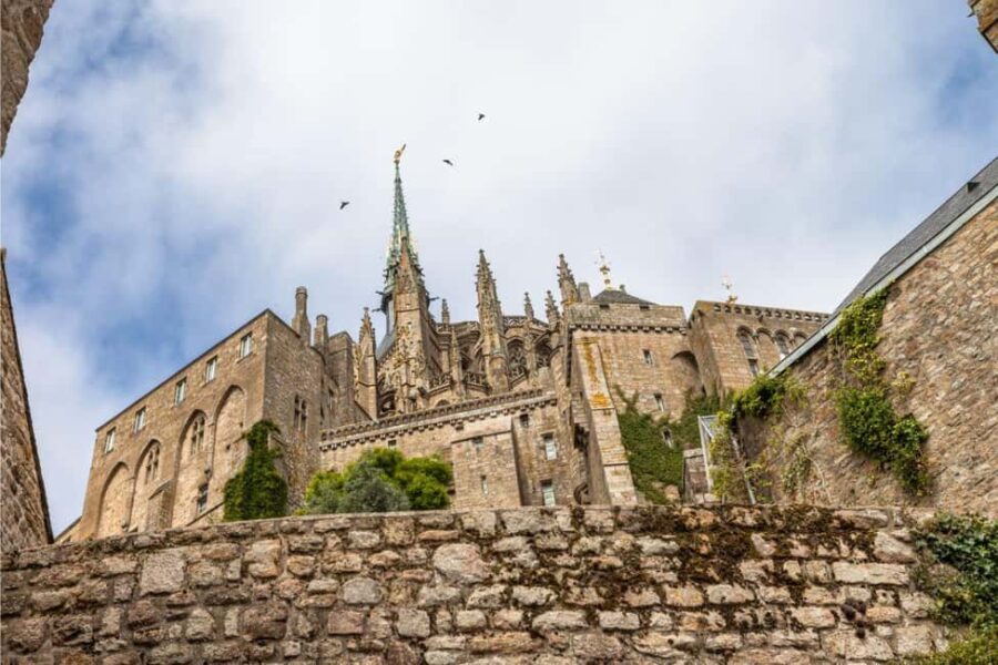 Private Car with Chauffeur Luxury Tour, Le Mont Saint Michel - Pick-up and Drop-off in Paris for a Hassle-Free Start