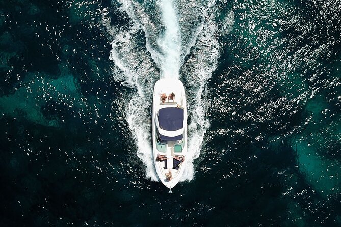 Private Charter 30ft Sports Yacht - The 3.5-Hour Tour and Sunset Experience at Mambos