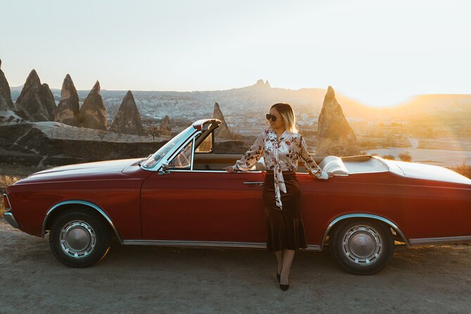 Private Classic Car Sunrise Balloon Chasing Experience - The Charm of Rose Valley and Swords Valley