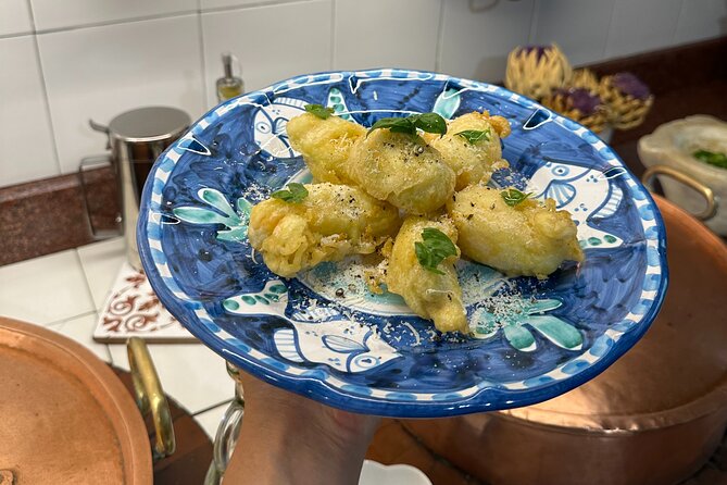 Private cooking class with a view of Sorrento - Harvesting Vegetables from the Garden
