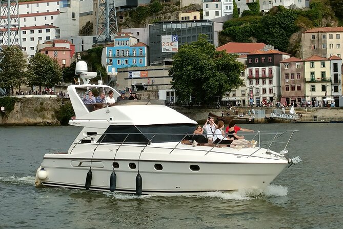 Private Cruise on Luxury Yacht in Porto - Boarding the Luxury Yacht for a Private Experience