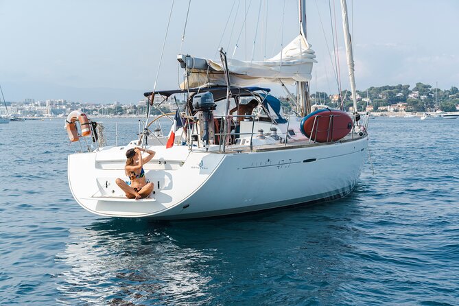 Private cruise to Cap d'Antibes and the Lérins Islands by sailboat - Sailing Around Cap dAntibes: An Exclusive Coastal Route