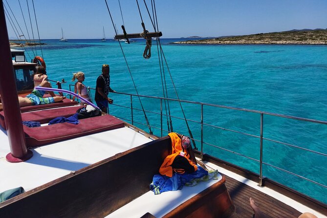 Private Cruise with Galatea(Paros,Antiparos,Despotiko,Bluelagoon) - Departure Point and Schedule