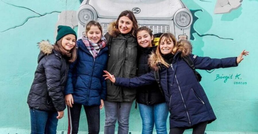 Private custom tour with a local guide Berlin - Discovering Berlin’s Main Sights and Hidden Gems