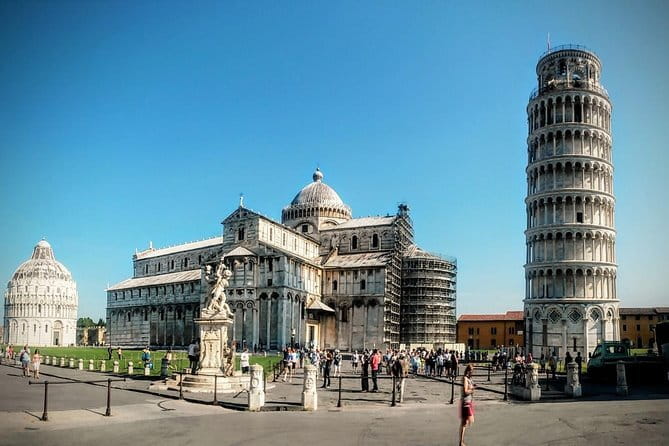 Private Day Tour: Pisa and Lucca from Florence - Visiting the Leaning Tower of Pisa and Surroundings