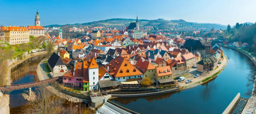 Private day trip from Prague to Cesky Krumlov, and back - The Privacy and Comfort of a Personal Driver in a Private Vehicle