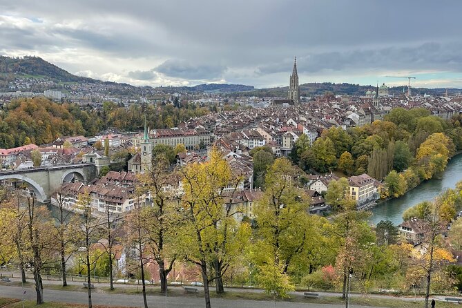 Private day trip to Bern from Geneva - Exploring Bern’s Bear Park and Its Symbolic History