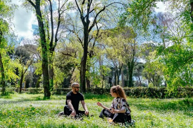 Private Double Wine Tasting Tour in Frascati - Exclusive - Exploring the Historic Town of Tusculum