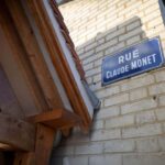 Private Driver Service - Luxury Sightseeing Tour to Giverny - Meet Your Private Driver and Start with a Meet-and-Greet