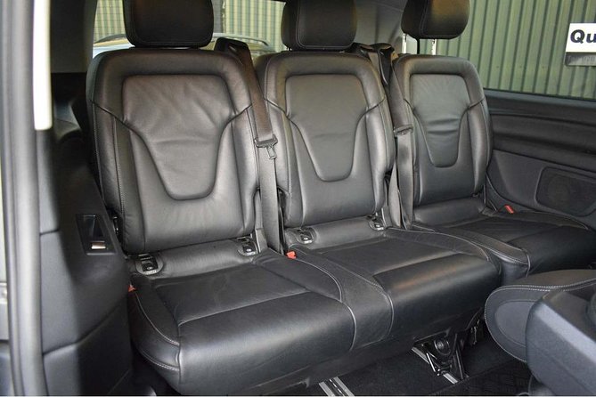 Private Dublin Airport Transfer to & from Belfast City - Interior Features: Wi-Fi, USB, and Refreshments