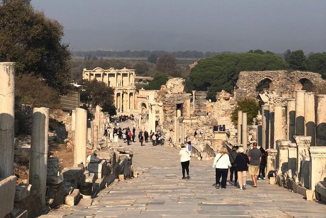 Private Ephesus Tour From Kusadasi Port with Lunch - Visiting the Ephesus Museum Before the Ruins
