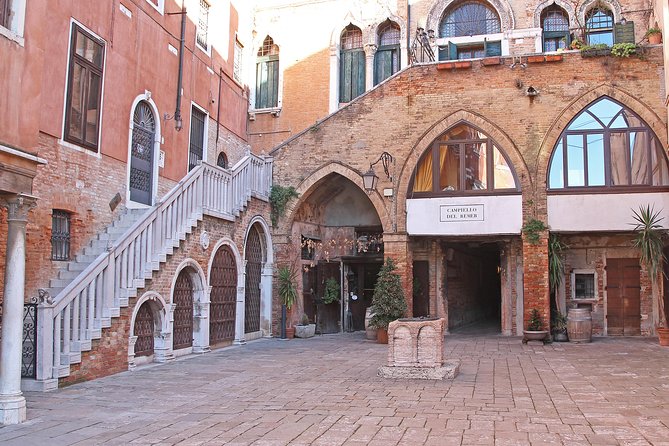 Private Food Tour: Cicheti & Wine - Exploring Rialto Market and Its Role in Venetian Life