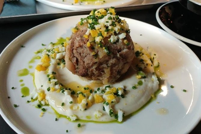 Private Food Tour Experience with a born and bred Berliner - Unique Features of the Food Stops