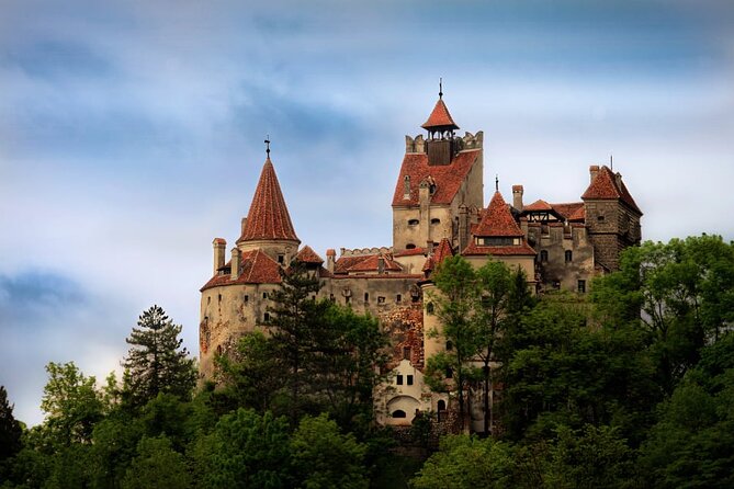 Private Full-day Dracula Castle and Brasov Tour from Bucharest - Exploring Peles Castle in Sinaia