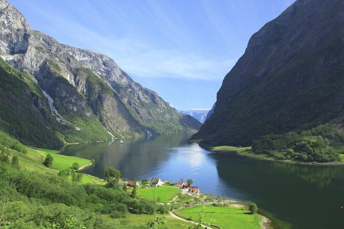 Private Full-Day Round Trip from Oslo to Sognefjord via Flåm Railway - Exploring Gudvangen and Nærøyfjord