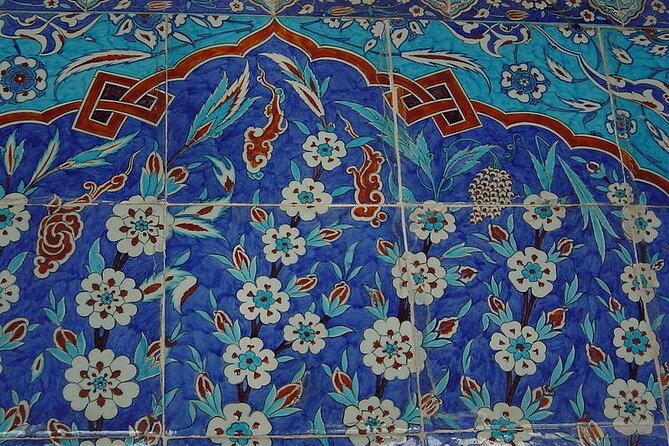 Private Full-Day Strolling through the Old Markets of Istanbul - The Grand Bazaar: A Shopper’s and Culture Enthusiast’s Paradise