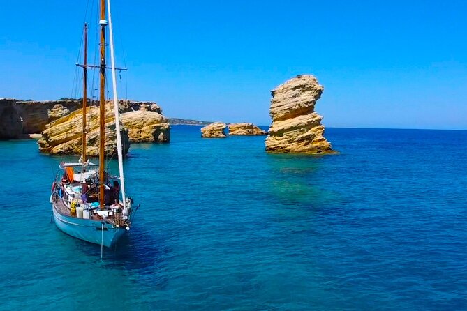Private Full Day Tour in Koufonisi and Naxos - First Stop: Exploring Rina Cave in Naxos