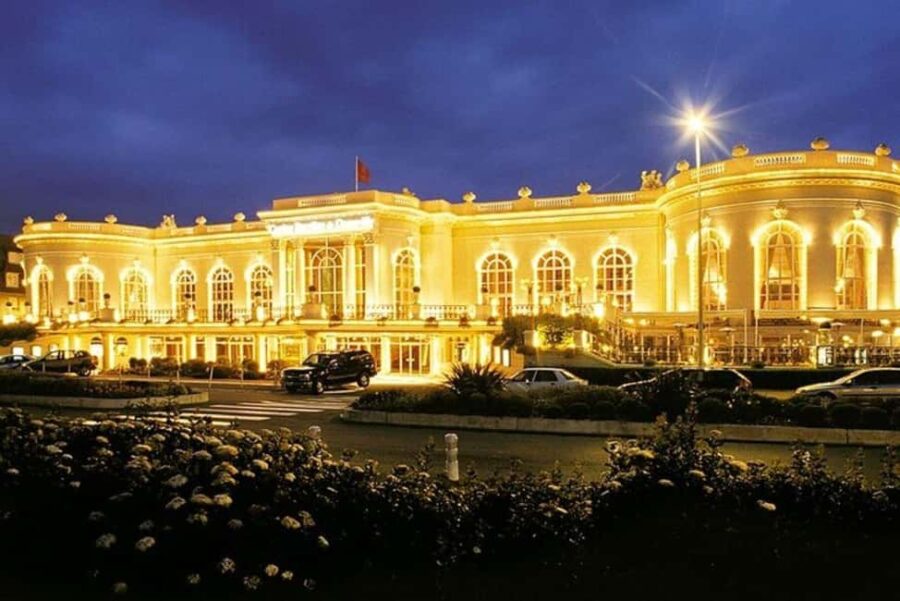 Private full-day tour to Honfleur & Deauville from Le Havre - Pickup and Drop-off Options from Key Locations