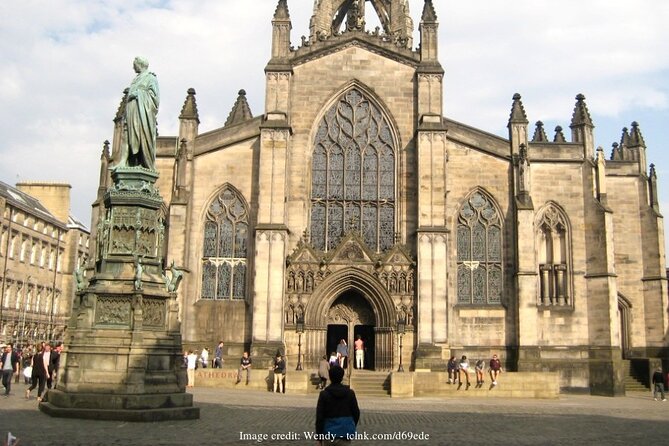 Private Full-Day Walking Tour in Edinburgh with Edinburgh Castle - Starting Point and Tour Duration in Edinburgh