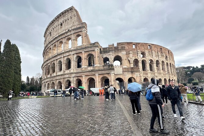 Private Full Guided Tour of Colosseum Roman Forum & Palatine Hill - Exploring the Colosseum: From the Ground to Panoramic Views