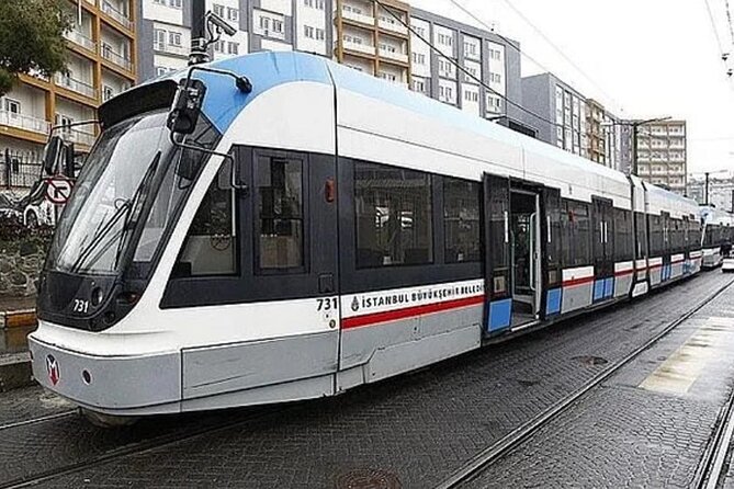 PRIVATE Fully Guided Tour with TRAM, the fastest transportation - Navigating Istanbul’s Golden Horn and the Galata Bridge