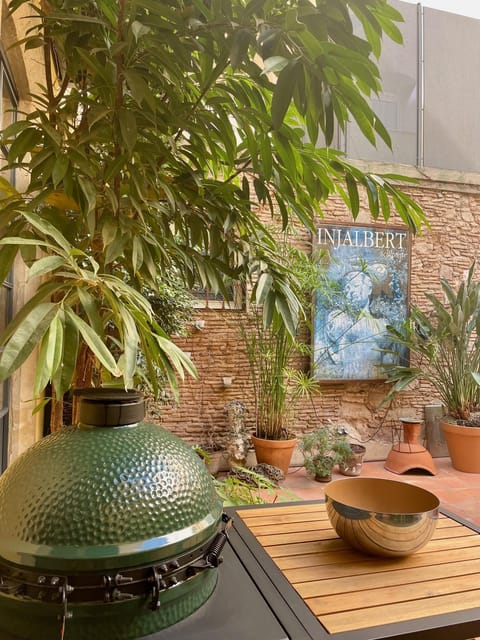 PRIVATE GASTRONOMIC EXPERIENCE IN A LOCAL HOME - The Three-Course Catalan Menu and Wine Selection