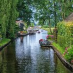 Private Giethoorn & Zaanse Schans Windmills Sightseeing Tour from Amsterdam - Discovering Zaanse Schans Windmills and Traditional Crafts