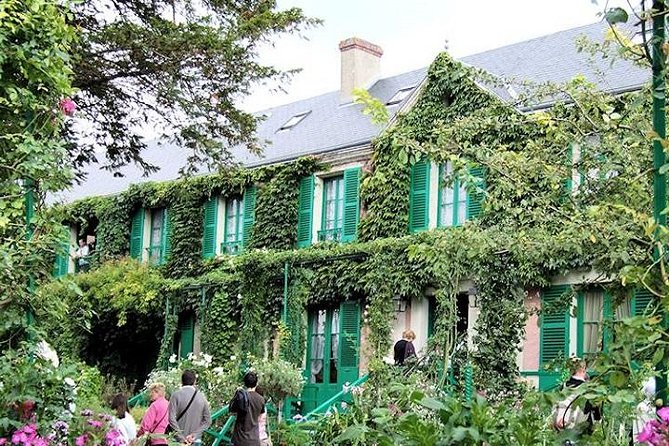 Private Giverny Roundtrip and Entrance Ticket from Paris - Convenient Pickup and Drop-Off in Paris