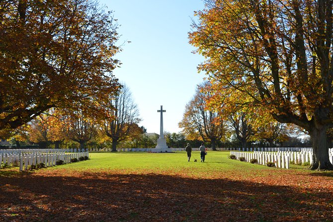 Private guided British D-Day Tour from Bayeux - Visiting Pegasus Bridge and Horsa Bridge