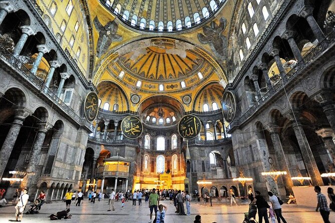 Private Guided Istanbul Tour - Visiting the Hagia Sophia: An Architectural Marvel